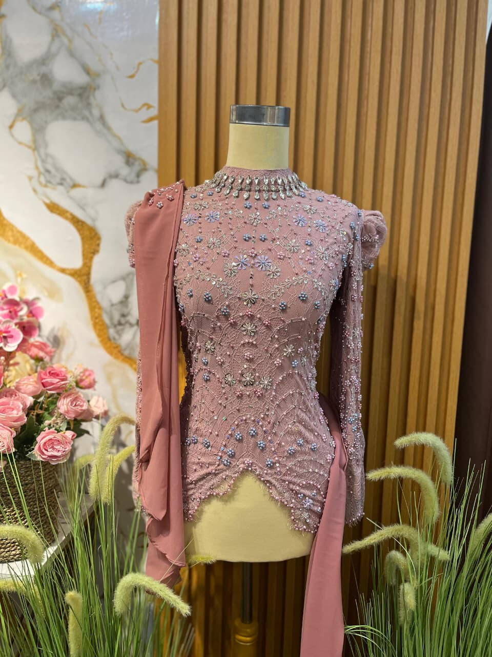 NADIA | Rp. 300.000 | Suitetable for hijab | LD : 100-110 bisa resize | Color : Pink | Include : Rok Songket dan Hijab